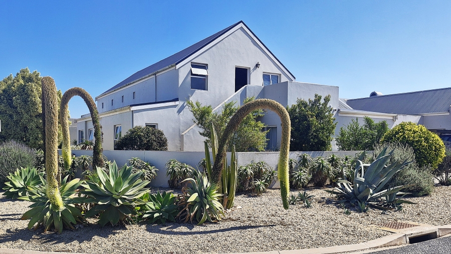 5 Bedroom Property for Sale in Laguna Sands Western Cape